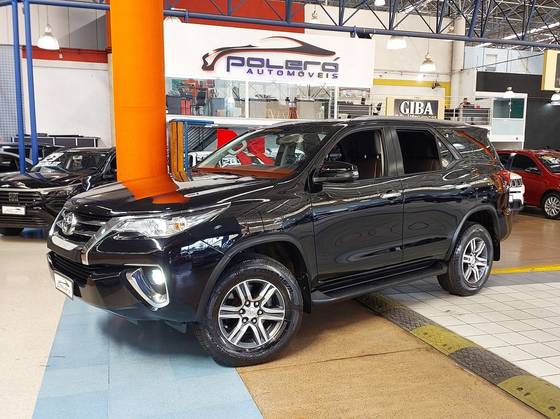 TOYOTA HILUX SW4 2.7 SRV 7 LUGARES 4X2 16V FLEX 4P AUTOMÁTICO TOYOTA HILUX SW4 2.7 SRV 7 LUGARES 4X2 16V FLEX 4P AUTOMÁTICO